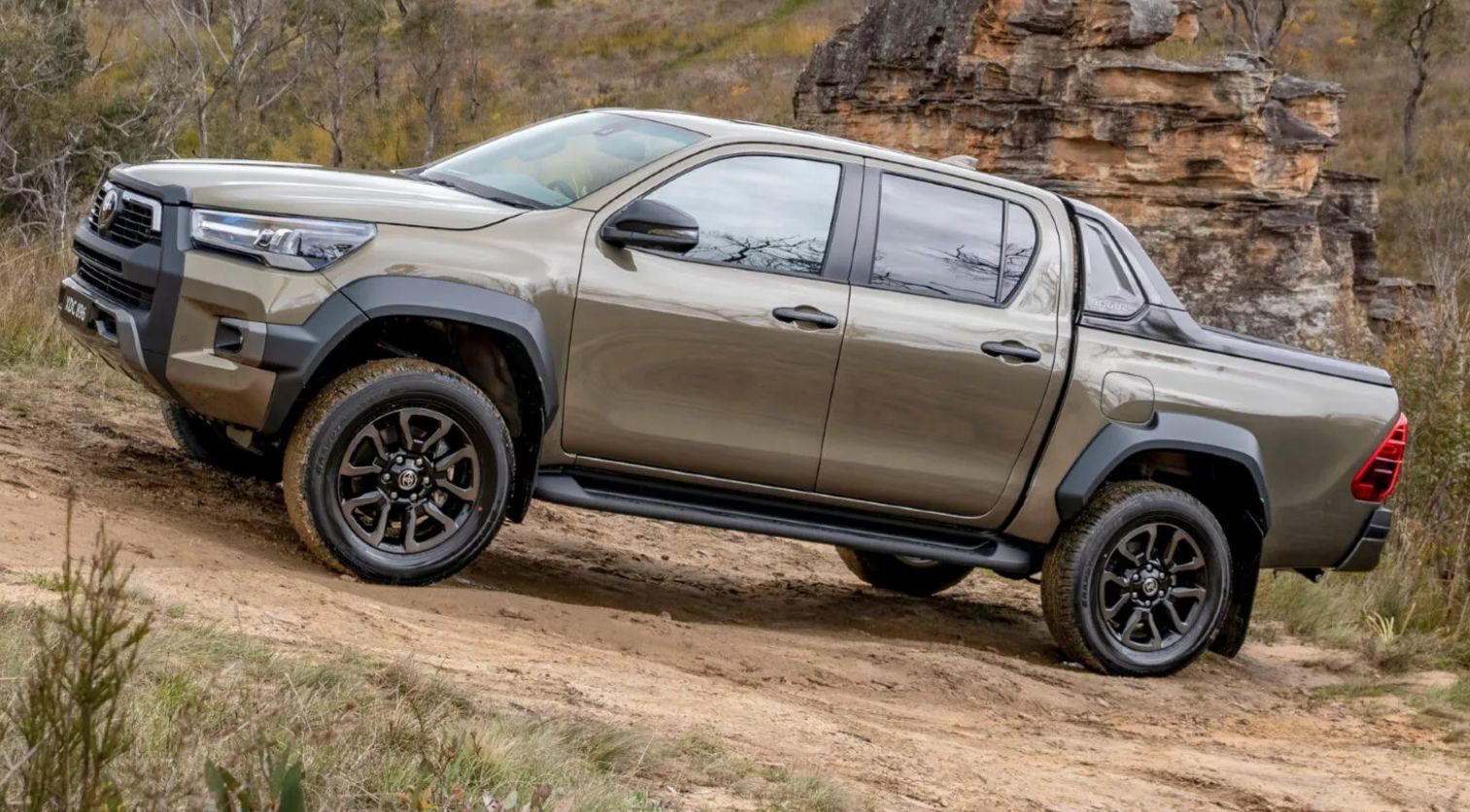 Isuzu D-Max Sudah, Kapan Toyota Hilux Hybrid di Perkenalkan?